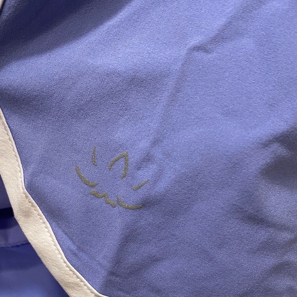 Go Retro Short in Periwinkle Cloud & True White
Beyond Yoga - Picture 7 of 11